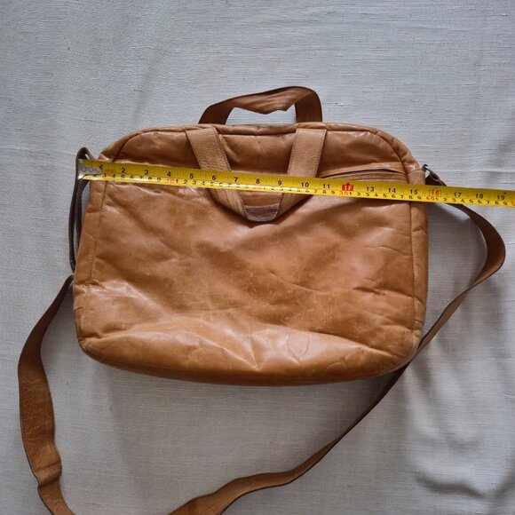M0851 Leather Crossbody Laptop Bag - Picture 13 of 14